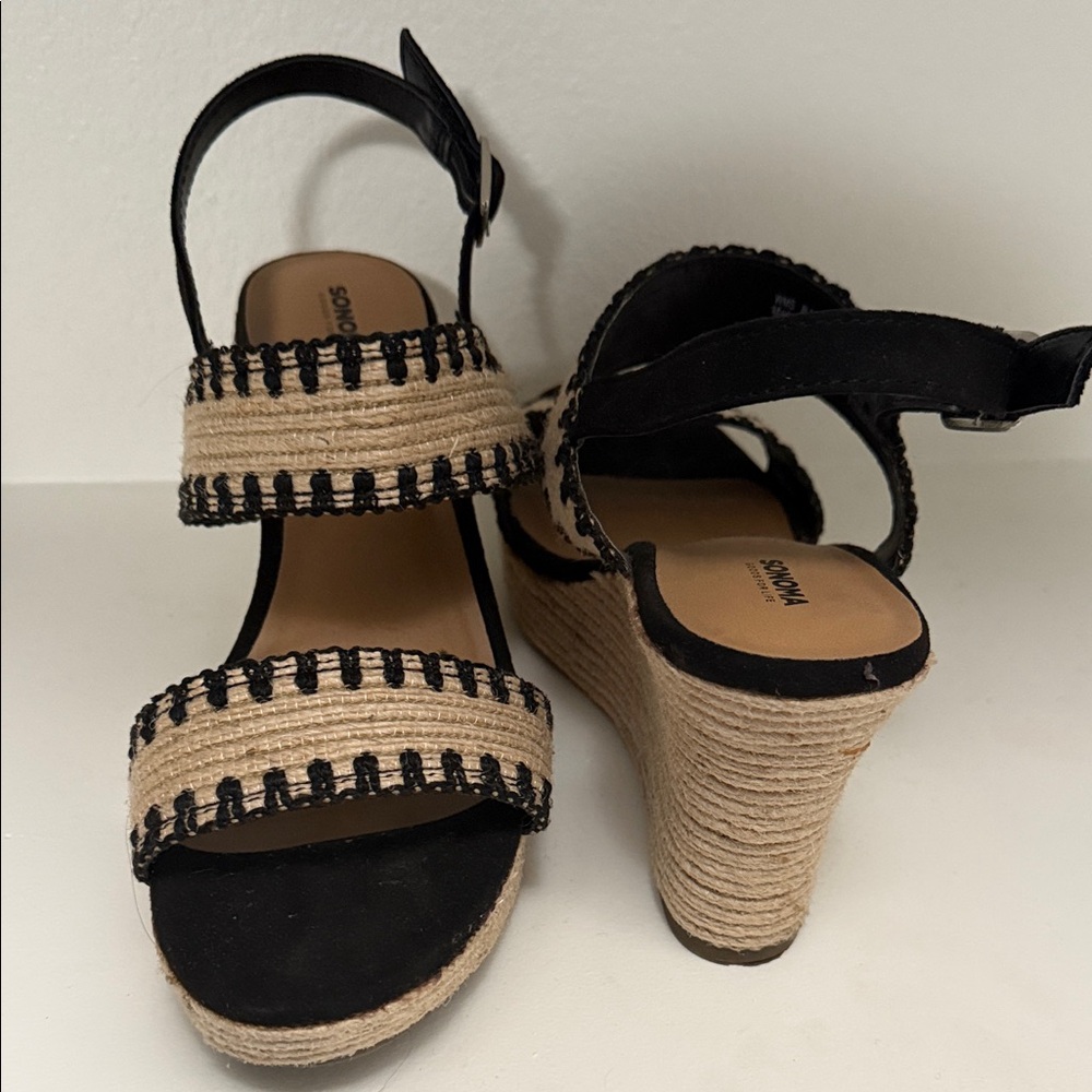 Sonoma Black and Tan Wedge Sandals